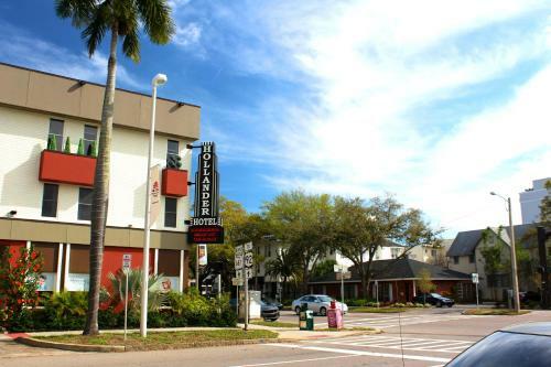 Hollander Hotel - Downtown St. Petersburg
