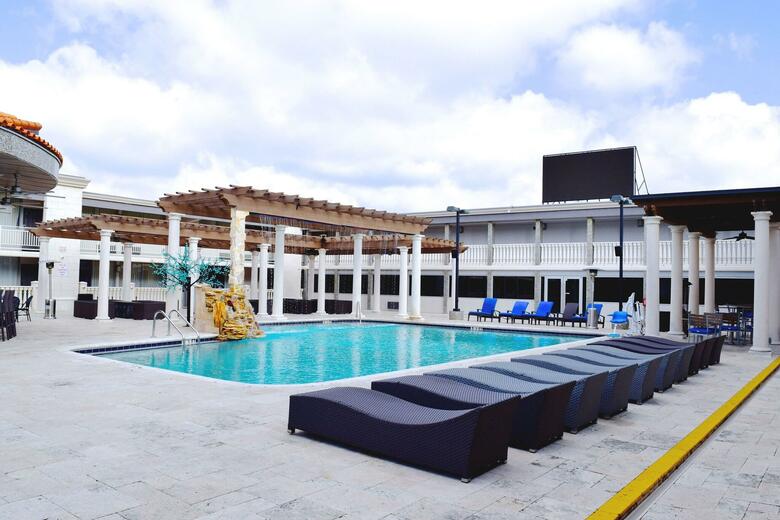 Hotel Clarion Inn Tampa - Brandon