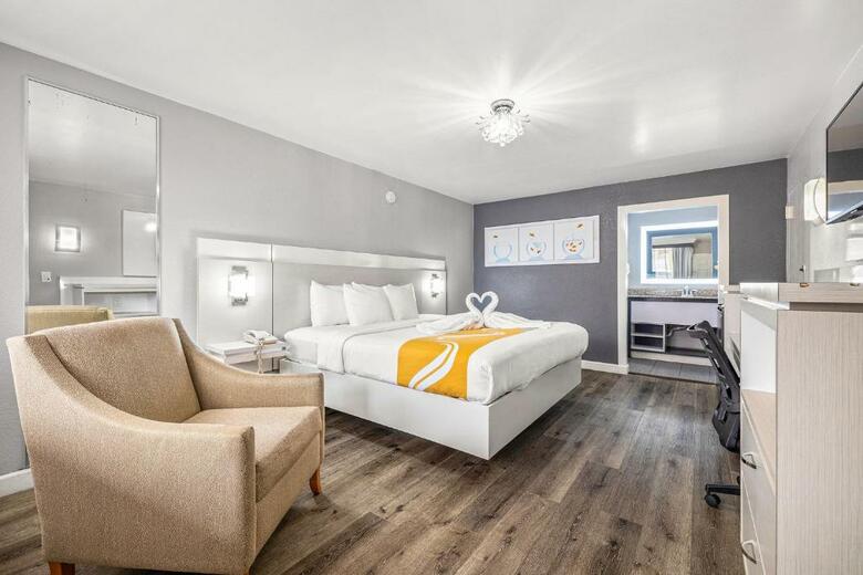Hotel Clarion Inn Tampa - Brandon