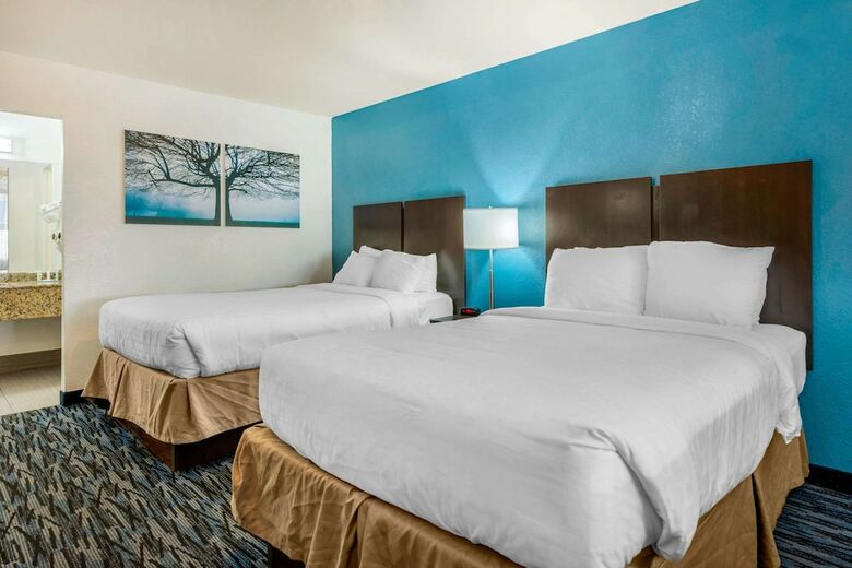 Hotel Clarion Inn Tampa - Brandon