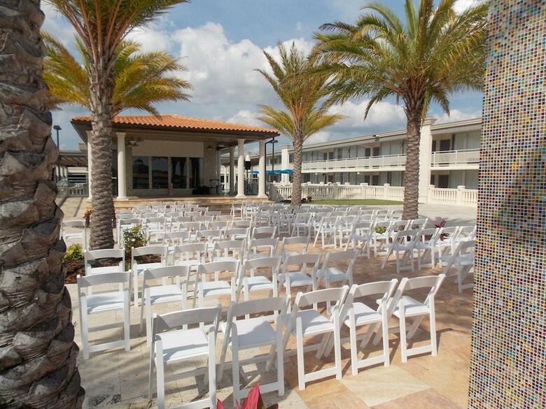 Hotel Clarion Inn Tampa - Brandon