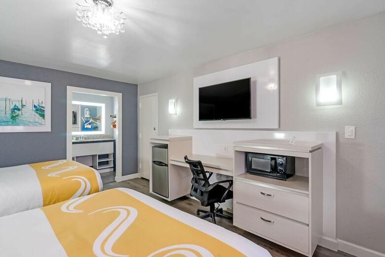 Hotel Clarion Inn Tampa - Brandon