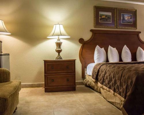Motel Rodeway Inn & Suites Tampa