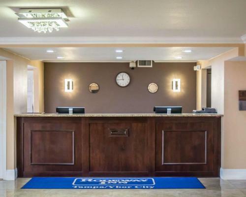 Motel Rodeway Inn & Suites Tampa