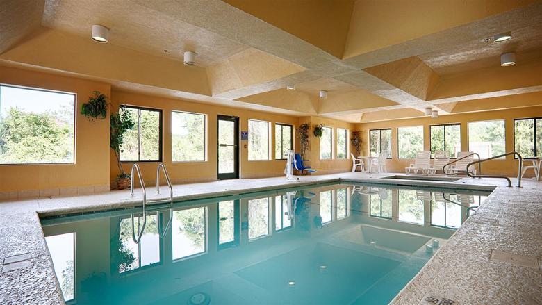 Hotel Best Western Bradbury Inn & Suites
