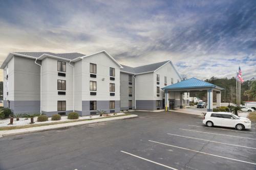 Hotel Baymont By Wyndham Pooler/savannah