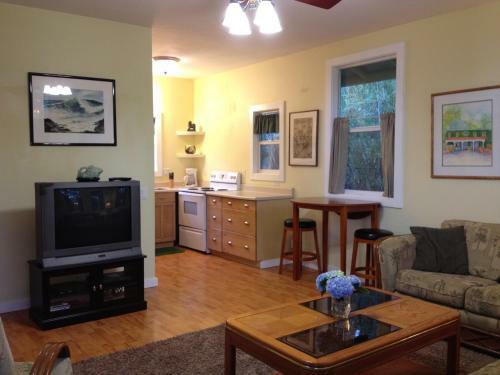 Hostal Carson's Kaloko Mountain Cottage