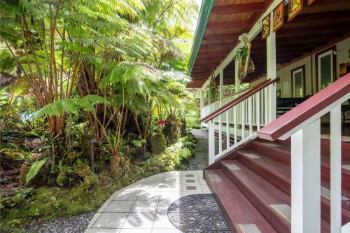 Alas Del Kealoha By Hawaii Volcano Vacations
