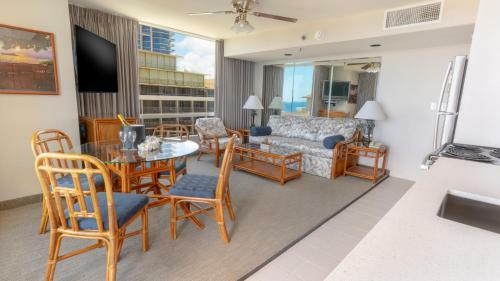 Hotel Imperial Hawaii Resort At Waikiki