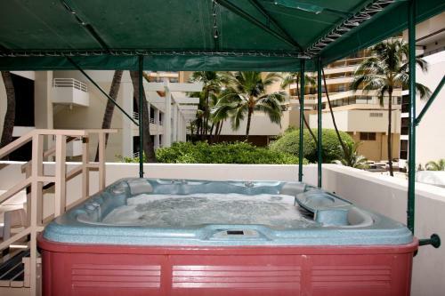 Hotel Imperial Hawaii Resort At Waikiki