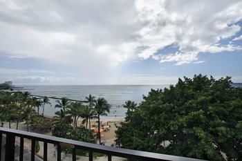 Aston Waikiki Beachside Hotel