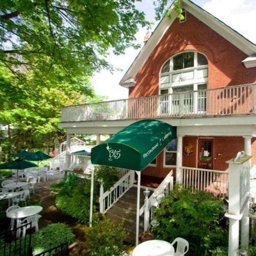 Posada Greenbriar Inn