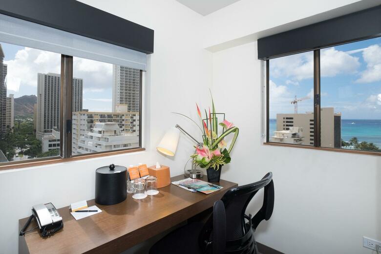 Vive Hotel Waikiki
