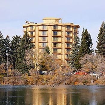 Hotel On The Falls