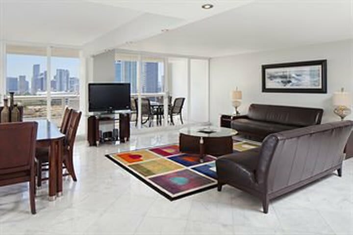 Doubletree Grand Hotel Biscayne Bay