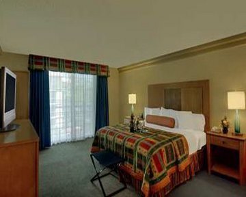 Hotel Embassy Suites Phoenix - Biltmore