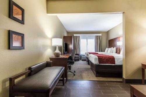 Hotel Comfort Suites Effingham