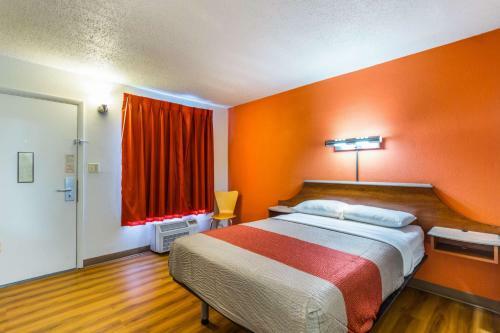 Motel 6 Mount Vernon