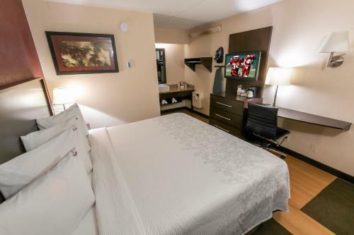 Hotel Red Roof Inn Plus+ Chicago - Willowbrook