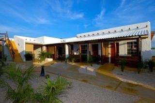Hotel Tropicana & Bonaire Fun Apartments (.)