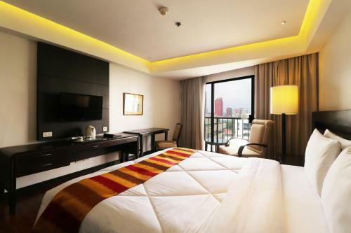 Hotel The Century Park