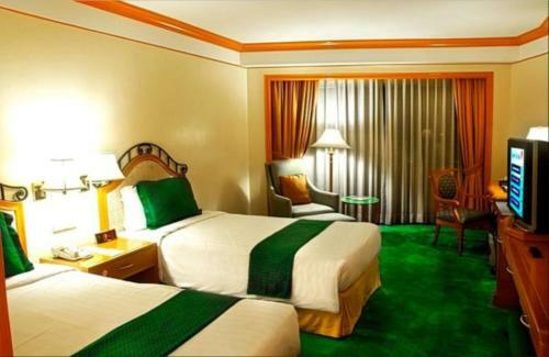 Hotel The Century Park