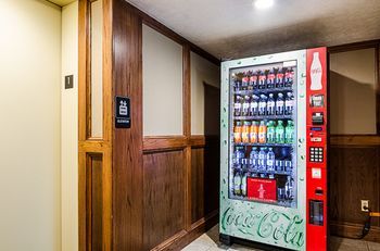Hotel Clarion Inn Garden City