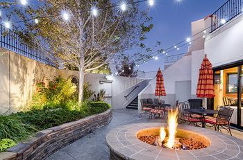 Hotel Clarion Inn Garden City