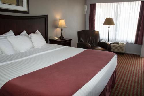 Hotel Lamplighter Inn & Suites Pittsburg