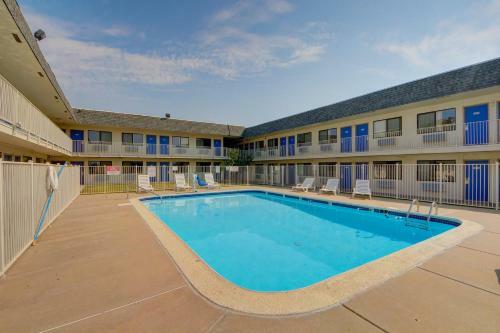 Motel 6 Wichita Airport