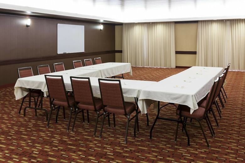 Hotel Courtyard By Marriott Wichita East