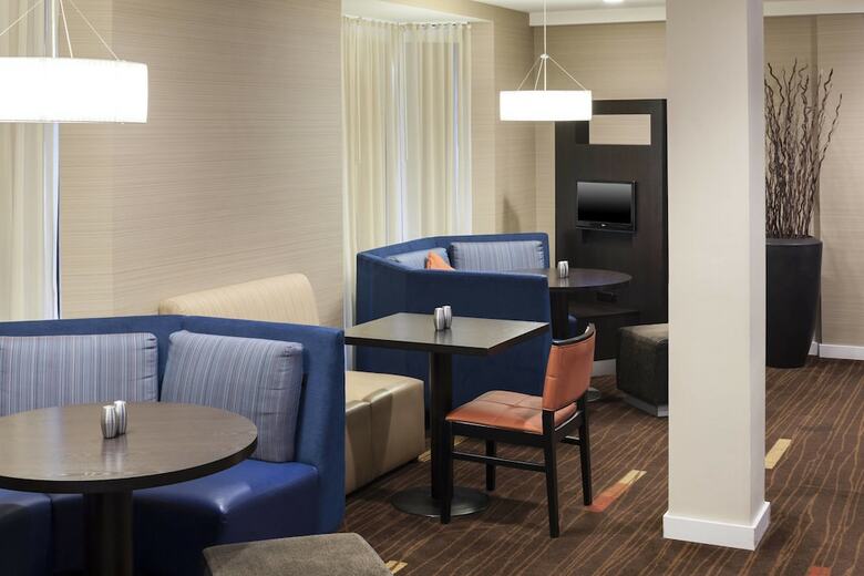 Hotel Courtyard By Marriott Wichita East