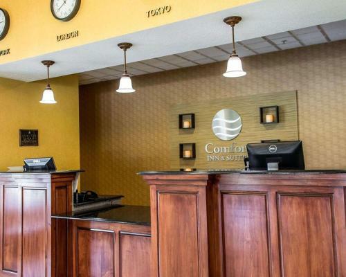 Hotel Comfort Inn And Suites Franklin