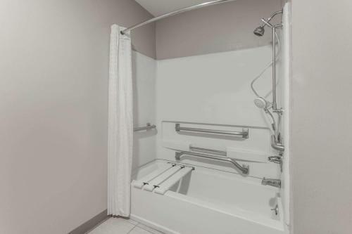 Hotel Super 8 By Wyndham La Grange Ky