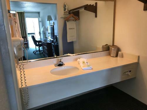Hotel Carmel Inn And Suites Thibodaux