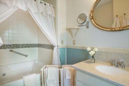 Bed & Breakfast Mira Monte Inn & Suites