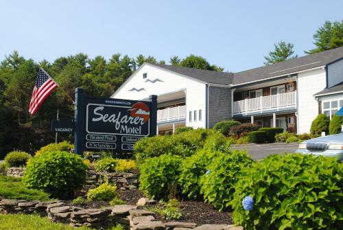 Hotel Seafarer Condominium Resort