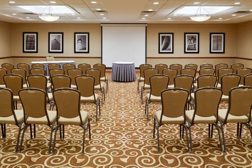Clarion Hotel Airport Portland
