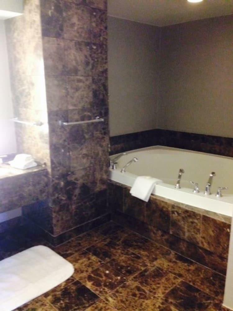 Hotel Royal Sonesta Harbor Court Baltimore