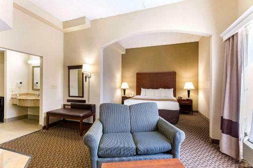 Hotel Comfort Suites Columbia Gateway