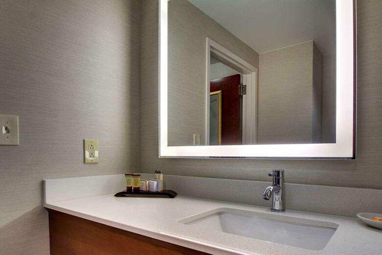 Hotel Best Western Plus Roundhouse Suites Boston