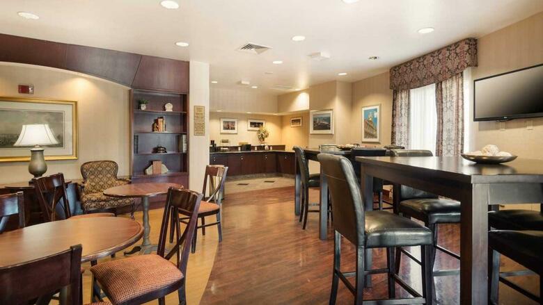 Hotel Best Western Plus Roundhouse Suites Boston