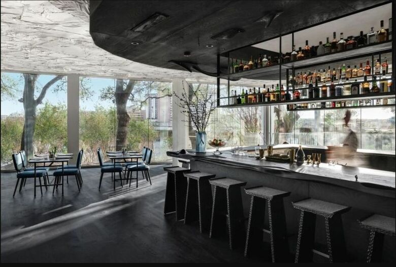 Radisson Hotel & Suites Austin Downtown