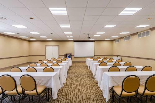 Hotel Comfort Inn Randolph-boston