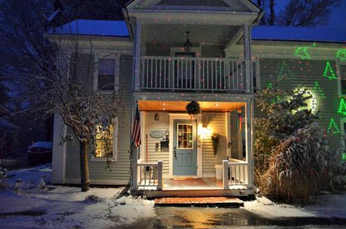 Maple Terrace Motel