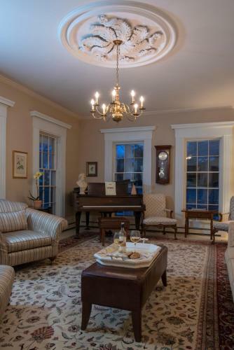 Bed & Breakfast Liberty Hill Inn