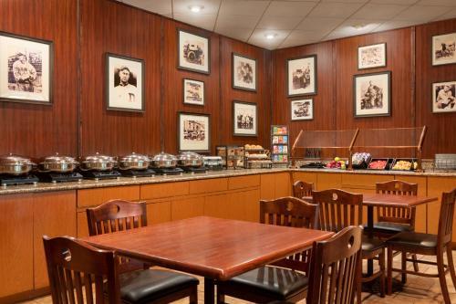 Crowne Plaza Hotels & Resorts Auburn Hills