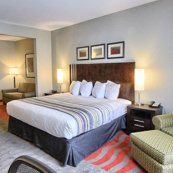 Hotel Country Inn & Suites Dearborn