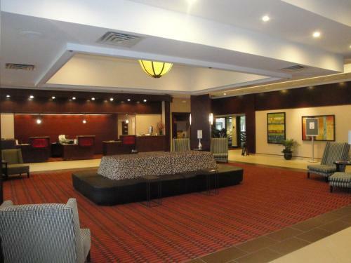 Crowne Plaza Hotel Grand Rapids - Airport