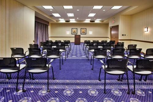 Crowne Plaza Hotel Grand Rapids - Airport